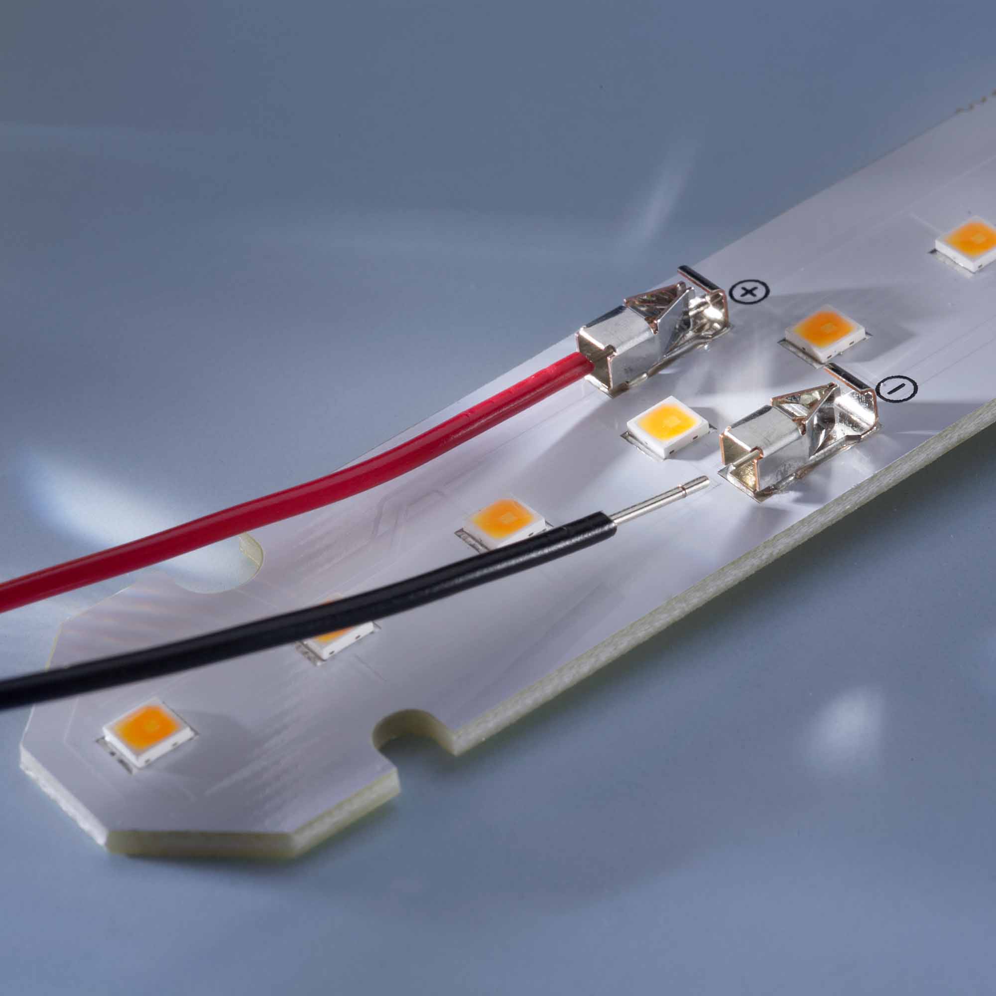 LumiBar-26-3098+ Nichia LED Strip Optisolis CRI99 alb rece 6500K 740lm 14PPF 175mA 37.5V 26 LED-uri 28cm modul (2643lm/m 24W/m)