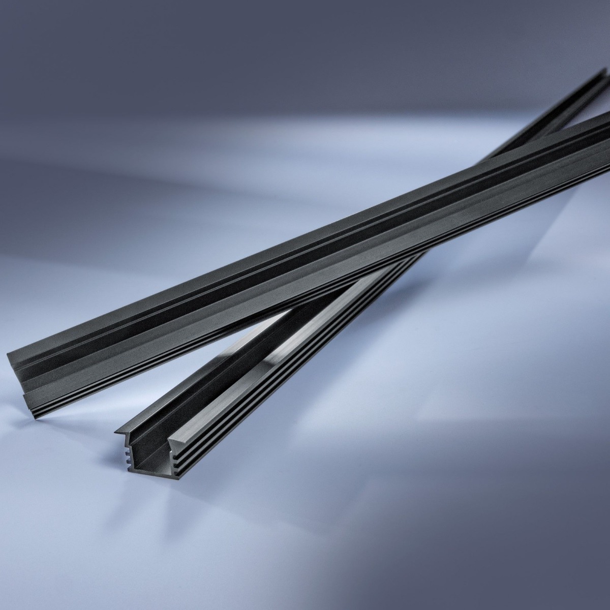 Profil de aluminiu Aluflex pentru Benzi LED Flexible Lumiflex 102cm dreptunghiular si adanc negru anodizat