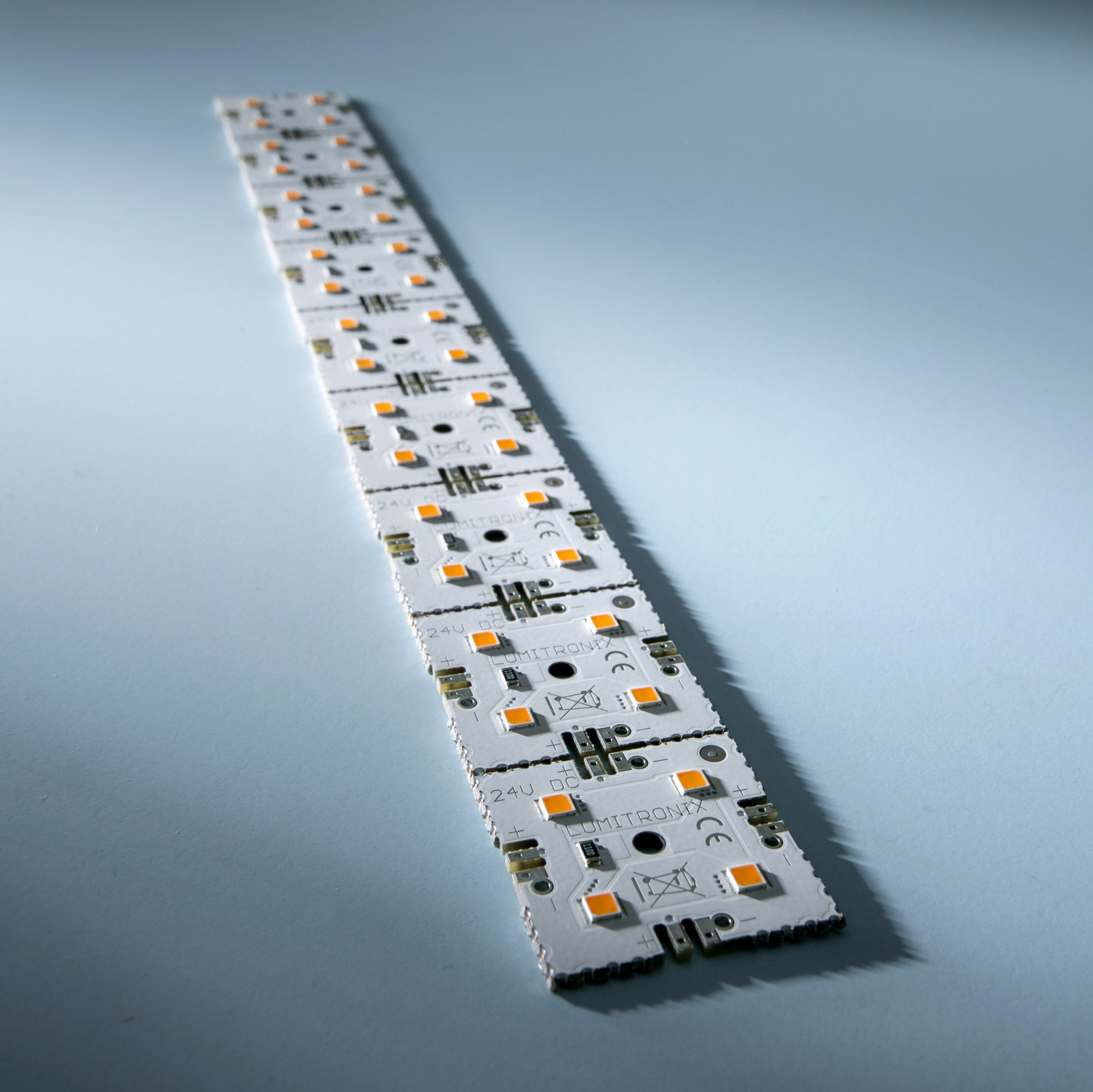 MatrixMini-9-4080 Nichia LED Module (9x1) alb cald 2700K 615lm 36 LED-uri 24V 4.3W 27x3cm (75000 lm/mp)