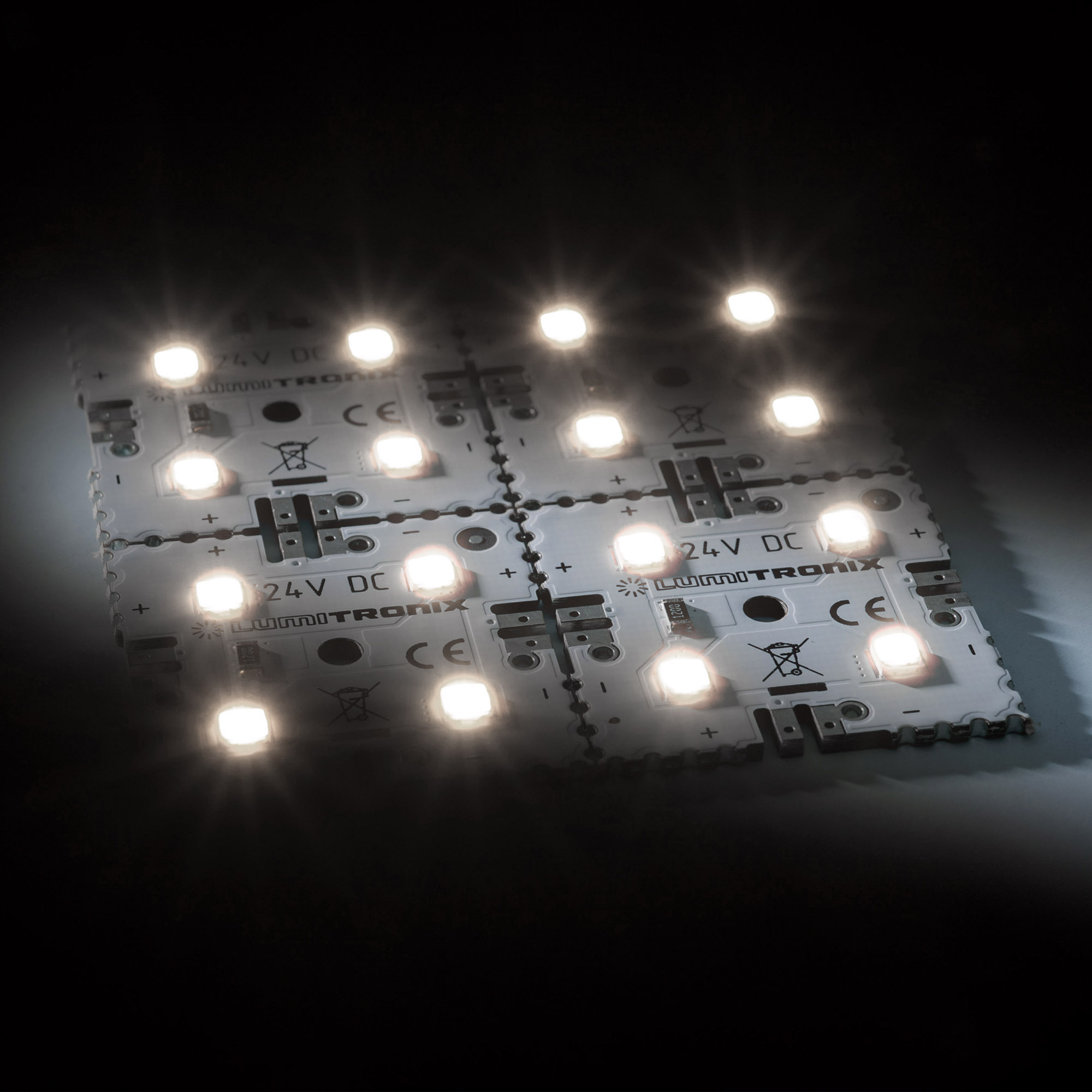 MatrixMini-4-4080 Modul LED Nichia (2x2) alb pur 4000K 300lm 16 LED-uri 24V 1.92W 6x6cm (83000 lm/mp)