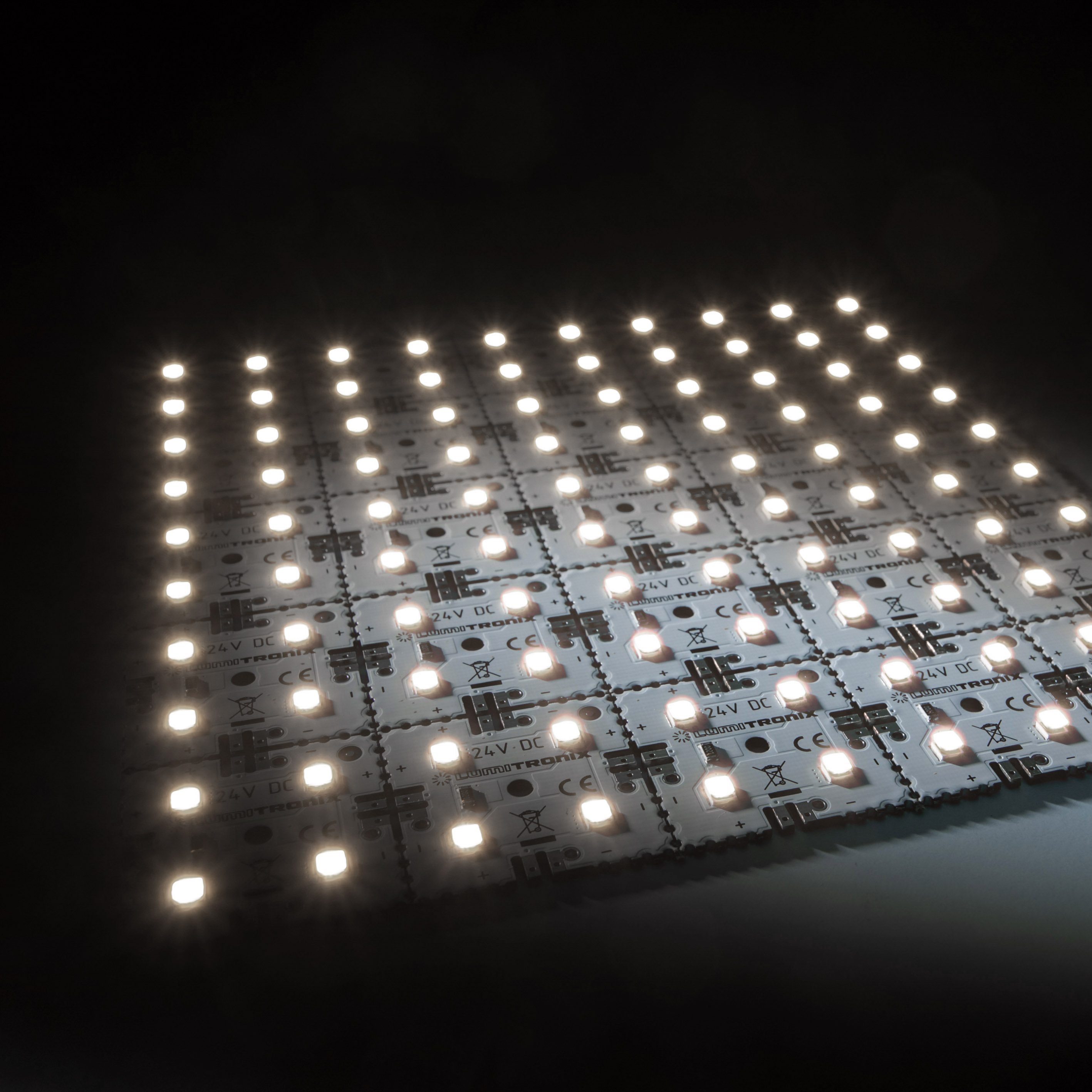 MatrixMini-25-4080 Modul LED Nichia (5x5) alb pur 4000K 1885lm 100 LED-uri 24V 12W 15x15cm (83000 lm/mp)