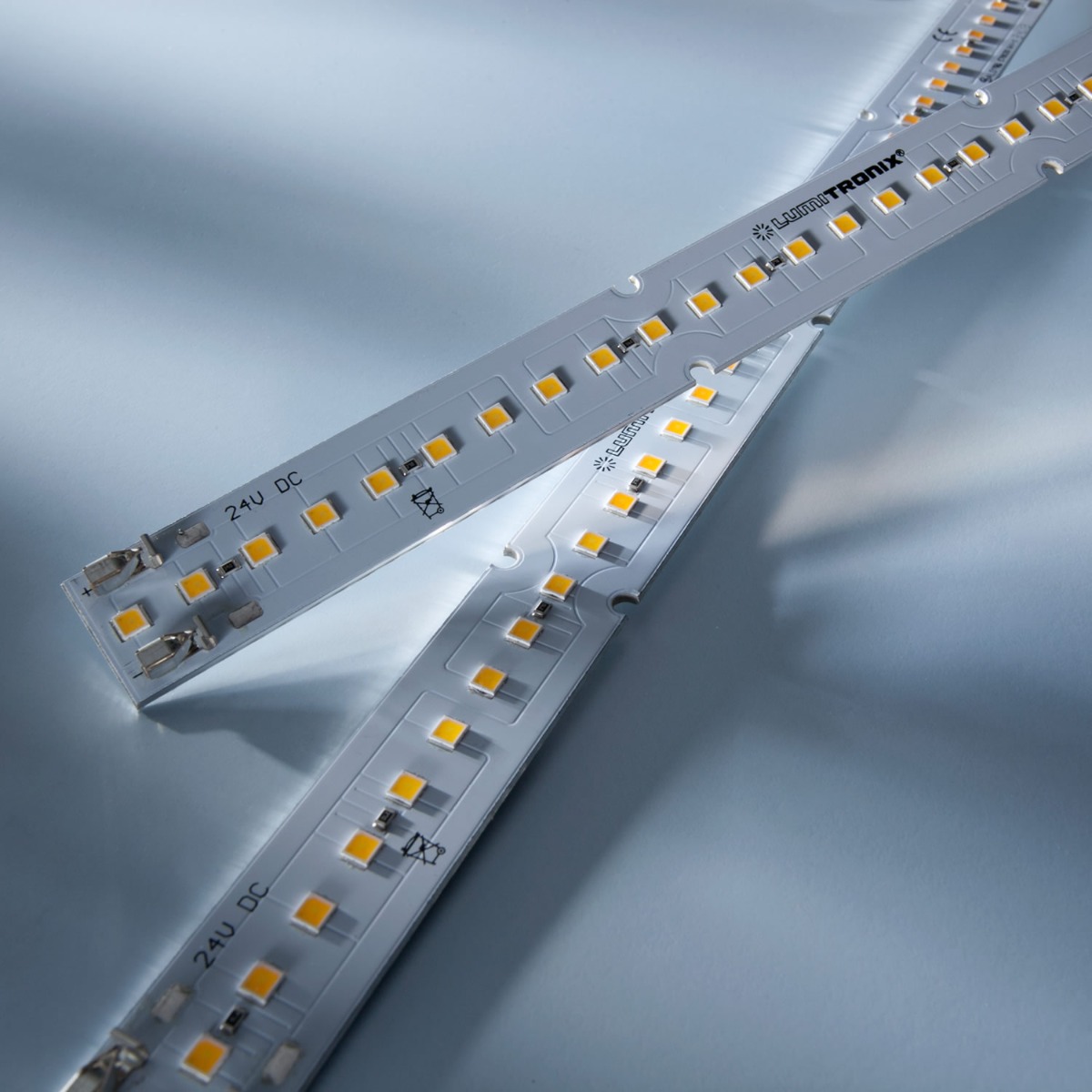 MaxLine-35 Banda LED Nichia configurabila, alb CRI 70-99 1800-7800K 35 LED-uri 28cm (până la 5000lm/m)
