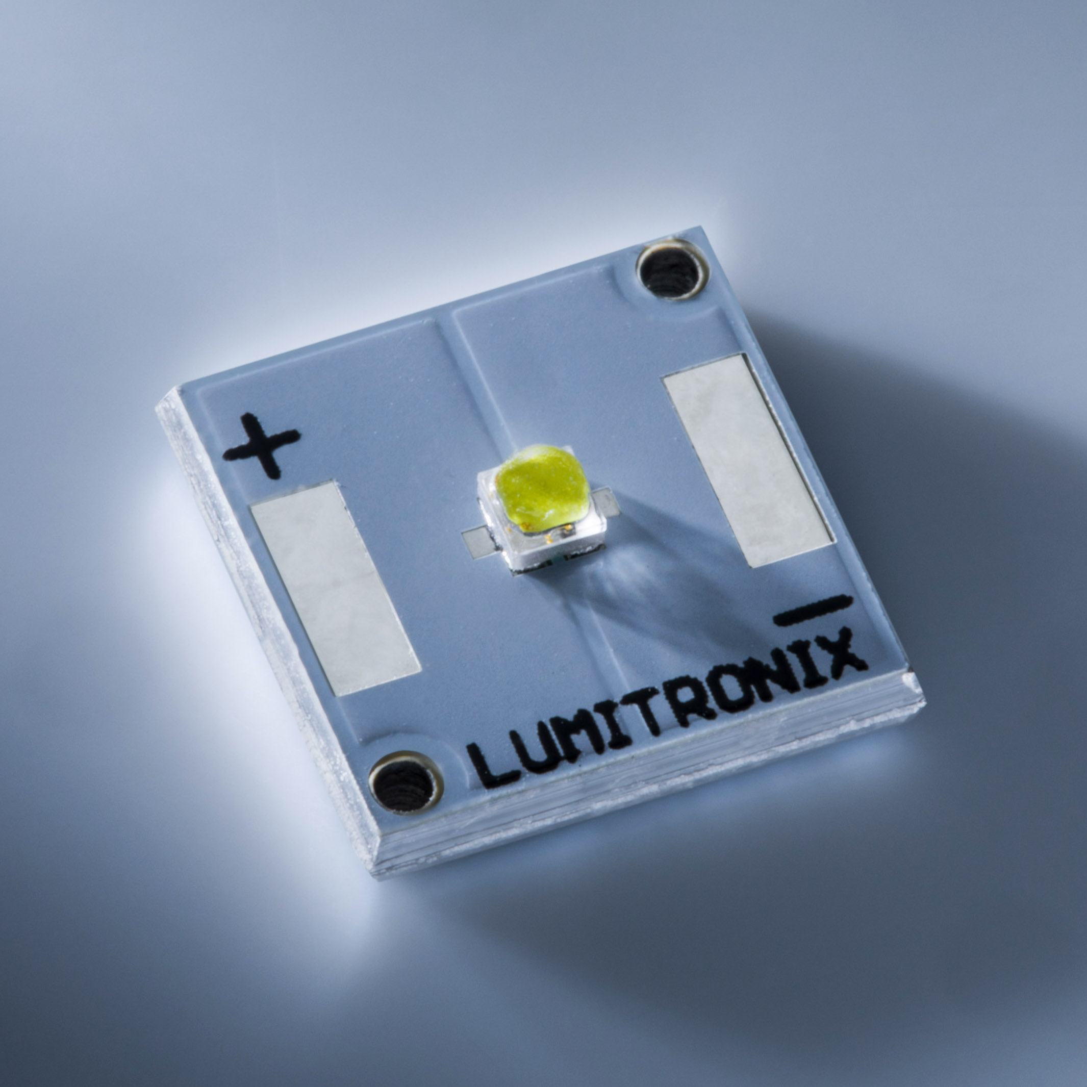 Cree LED XQ-E alb cald cu PCB (10x10mm) 221 lm