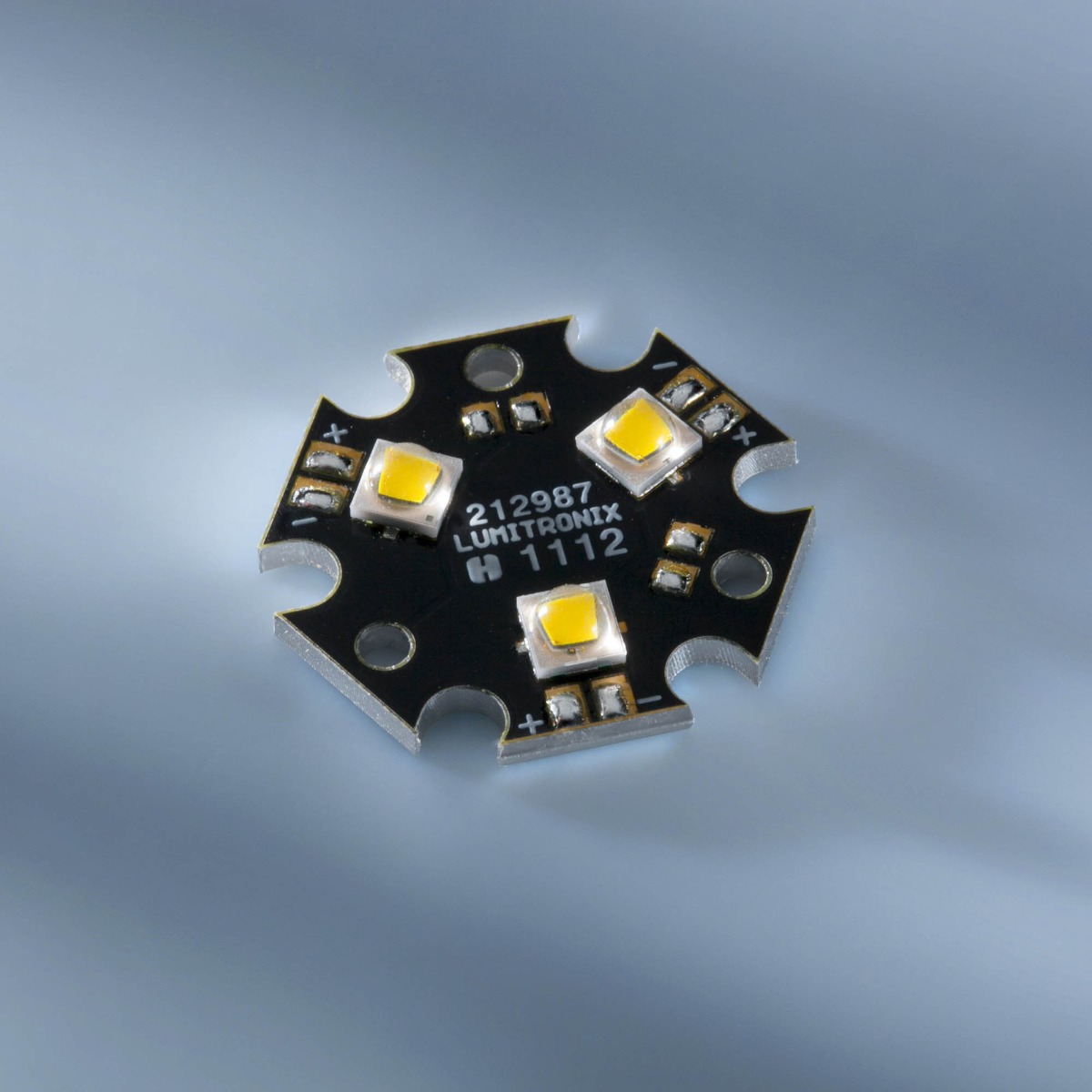 Modul LED Nichia PCB configurabil stea sau pătrat, alb de 3W CRI 70-90 1800-6500K 1000mA (până la 3000lm)