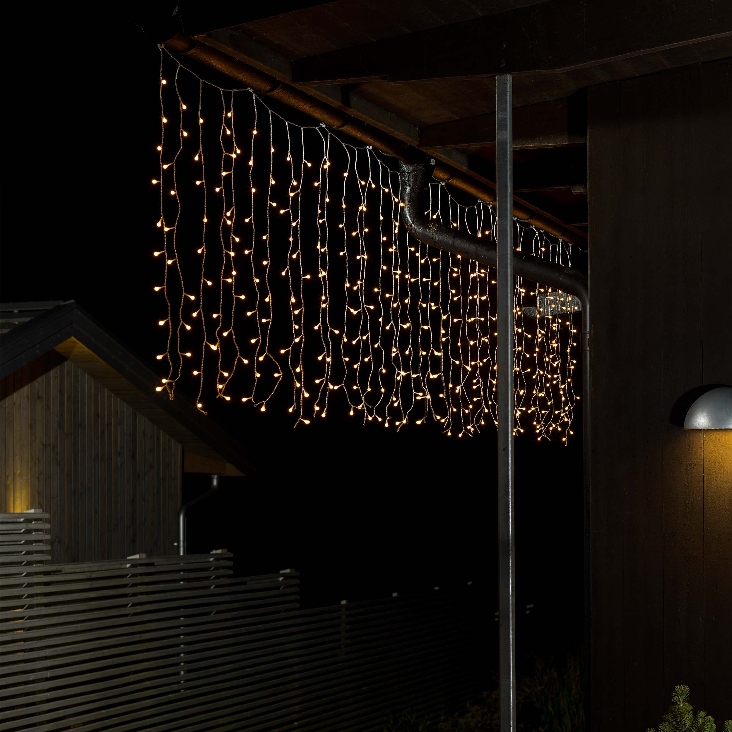 Perdea luminoasa 200 LED-uri Alb cald, 2.4m lungime, 1m ramuri