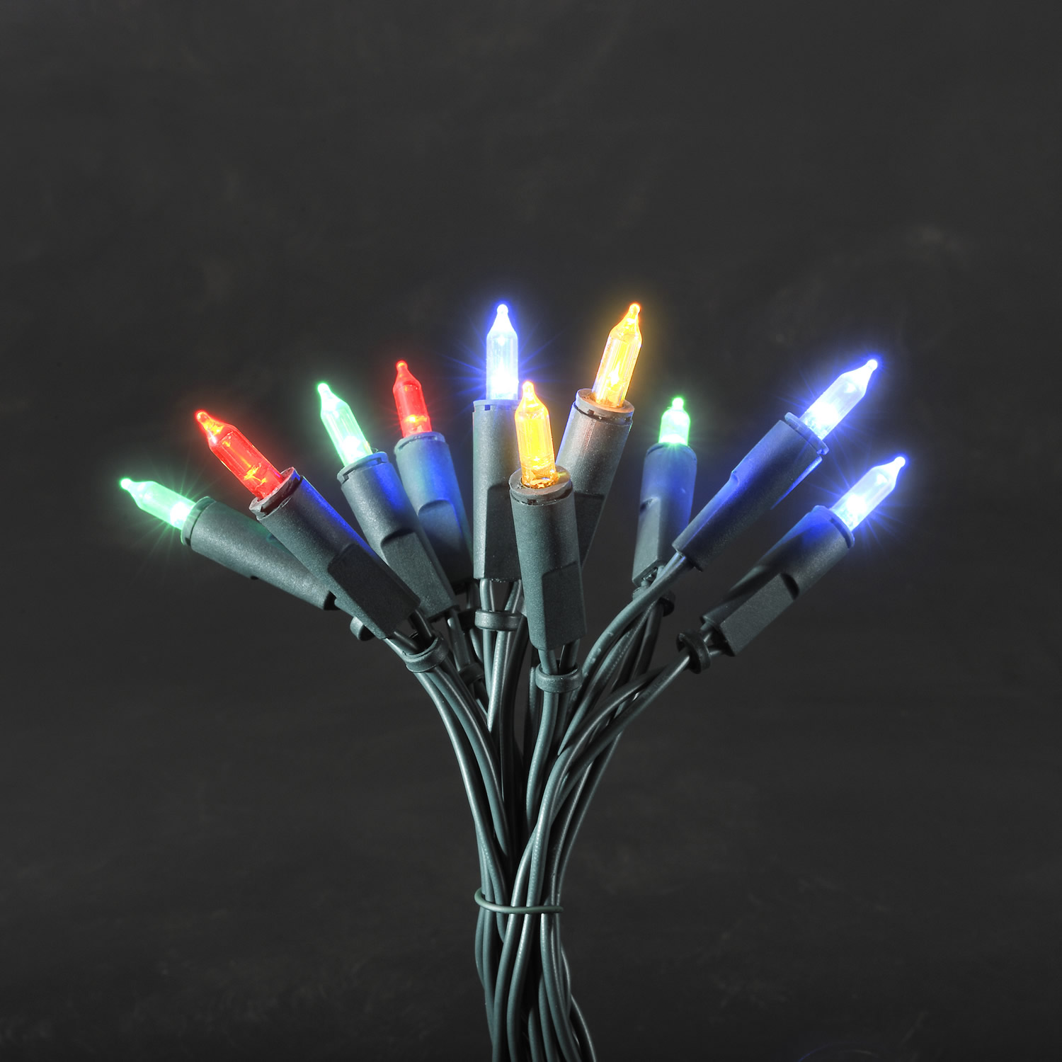 Sirag luminos cu 100 LED-uri in forma de beculet , 16.3m lungime