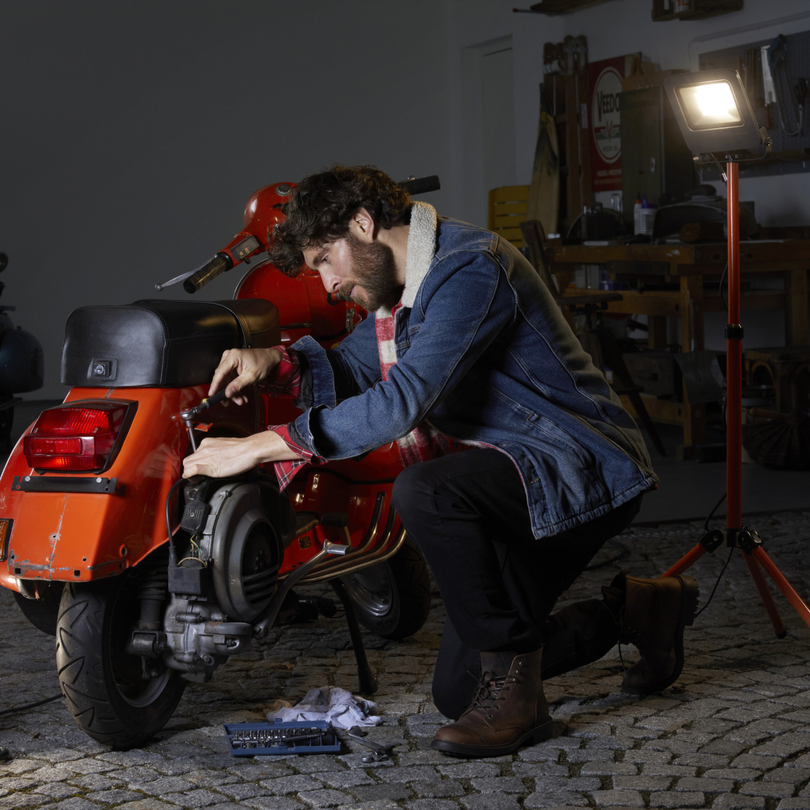 LEDVANCE LED WORKLIGHT 50W 840 S-Stand schwarz 4500lm 4000K
