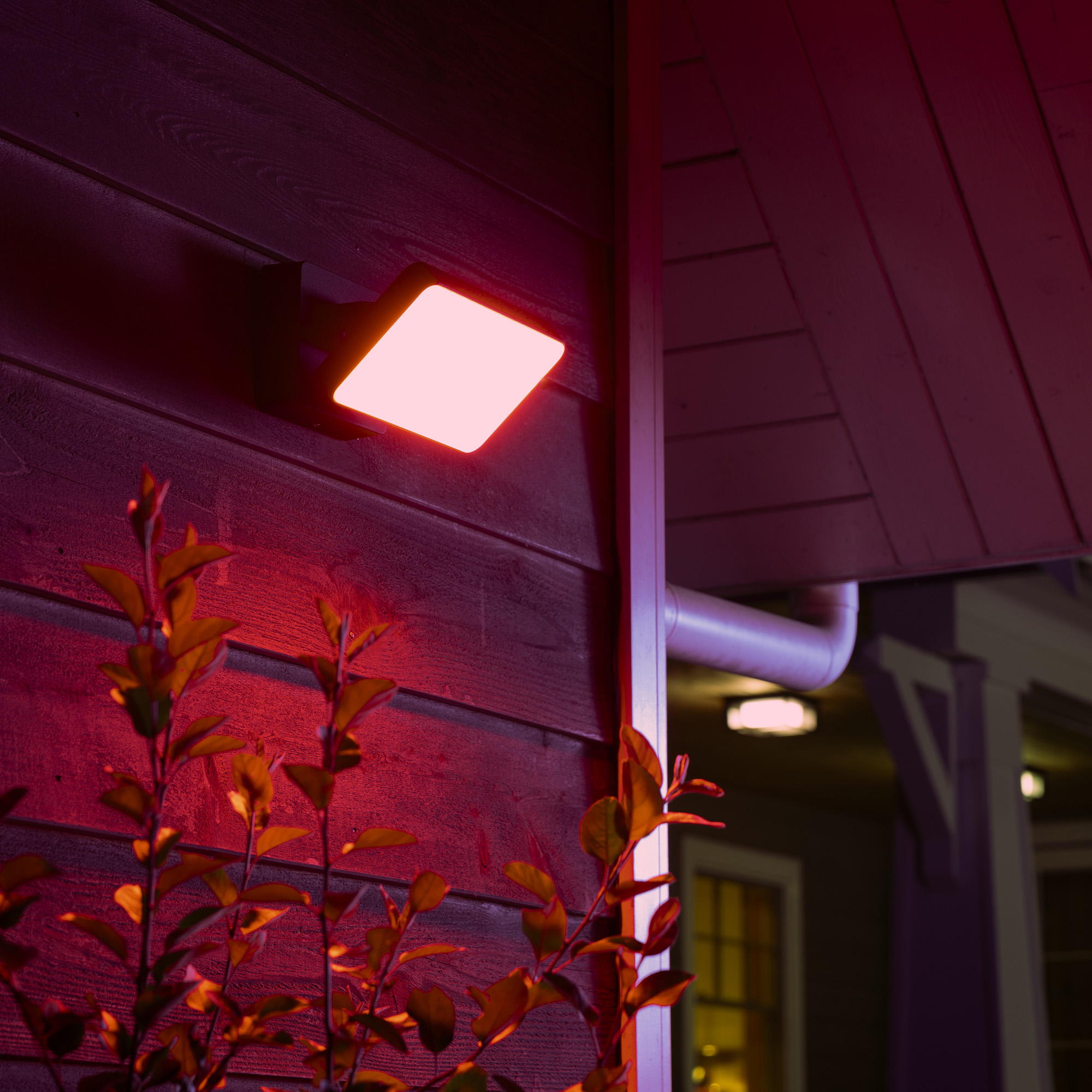 Lampa LED Flood Philips Hue Alb si Culori Discover finisaj negru
