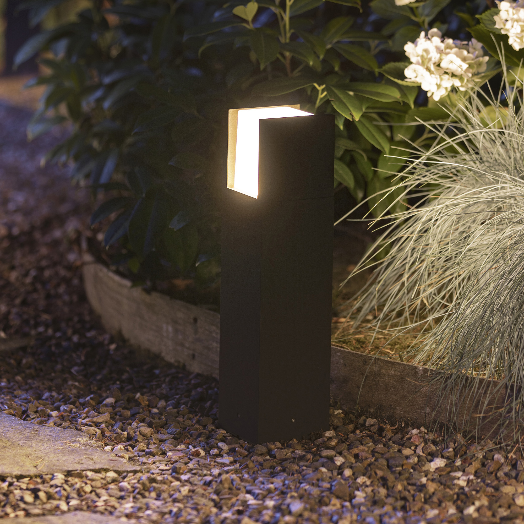 Lampa Philips Hue alb Fuzo LED Pedestal Light negru 1160lm 2700K