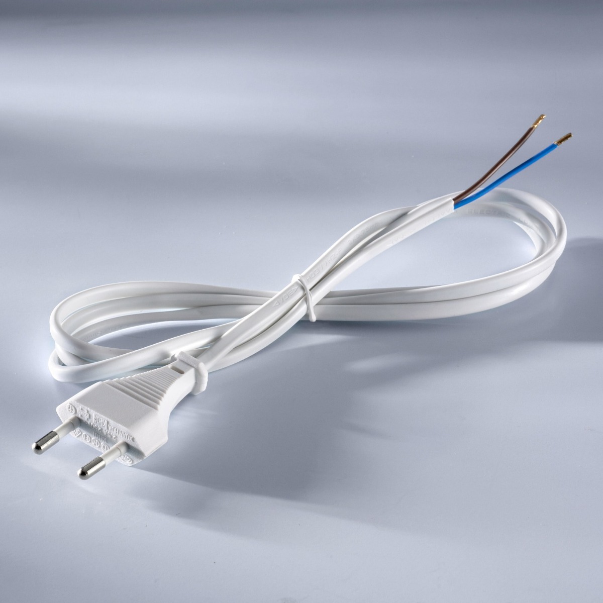 Cablu cu stecher de retea 230V 1.5m lungime culoare alba