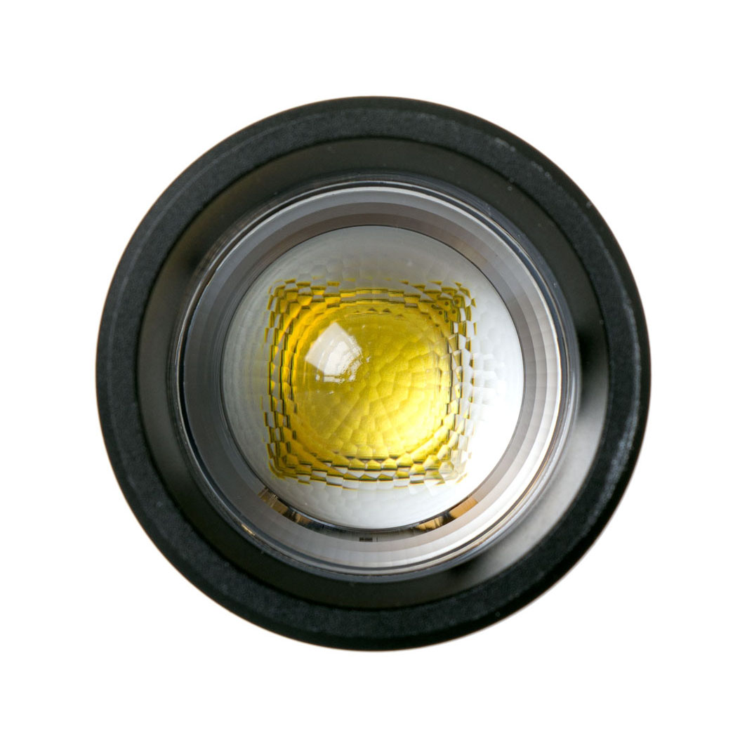 Lanterna Premium LEDLENSER P7R Signature Reincarcabila 2000lm raza luminoasa 330m