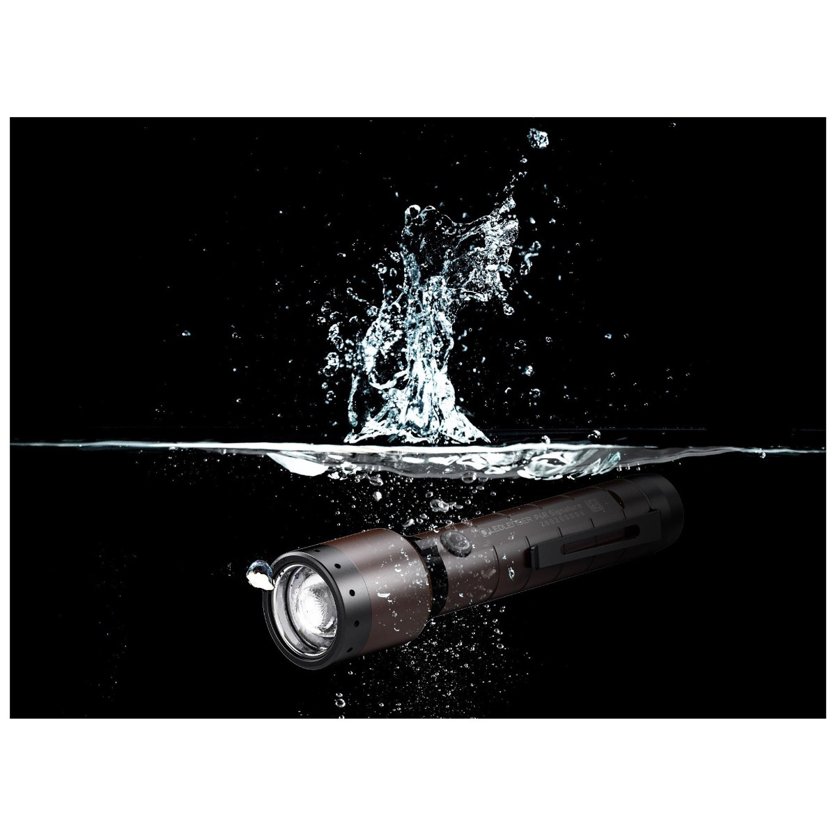 Lanterna Premium LEDLENSER P6R Signature Reincarcabila 1400lm raza luminoasa 240m