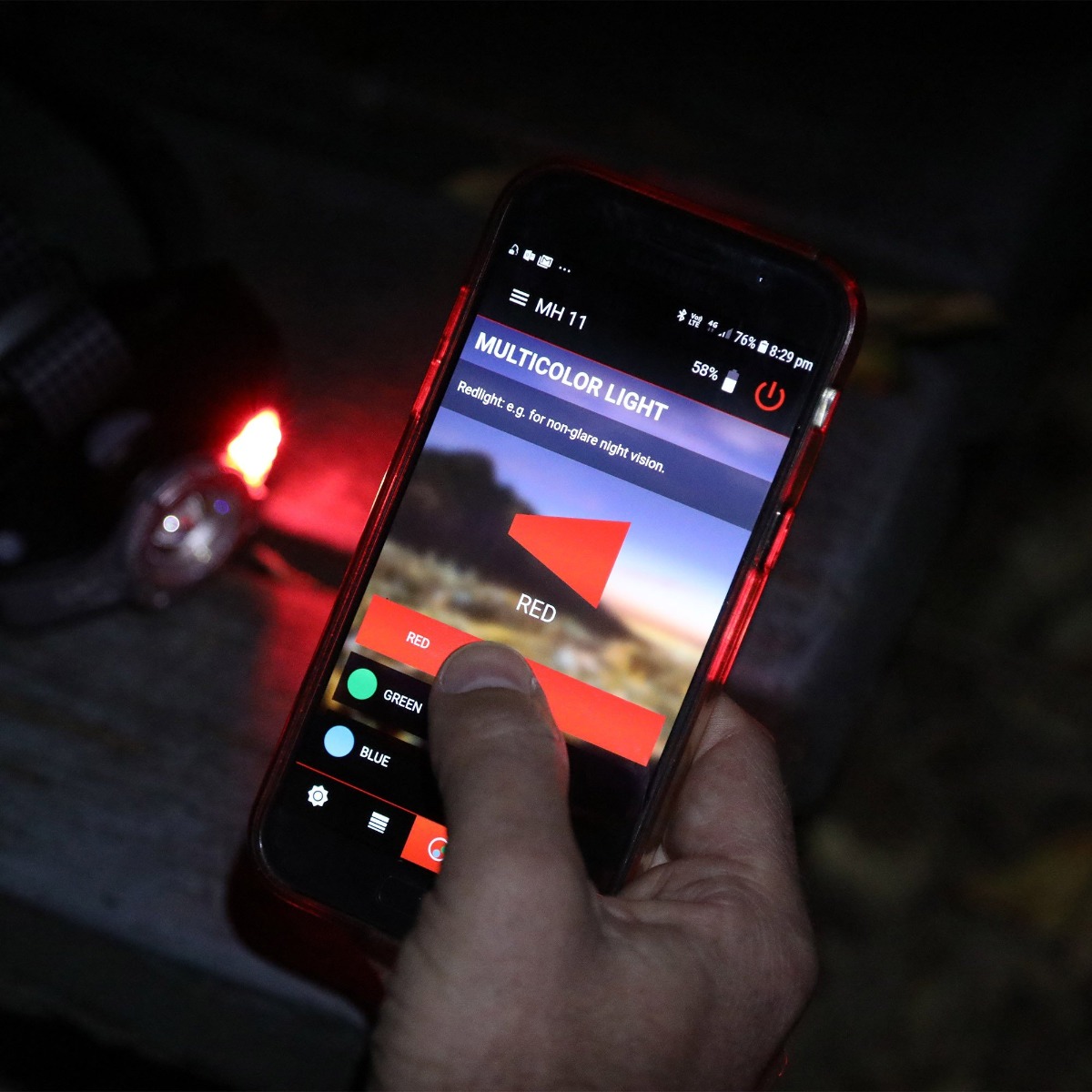 Lanterna de cap LEDLENSER MH11 Reincarcabila Control de pe telefon 1000lm raza luminoasa 320m 
