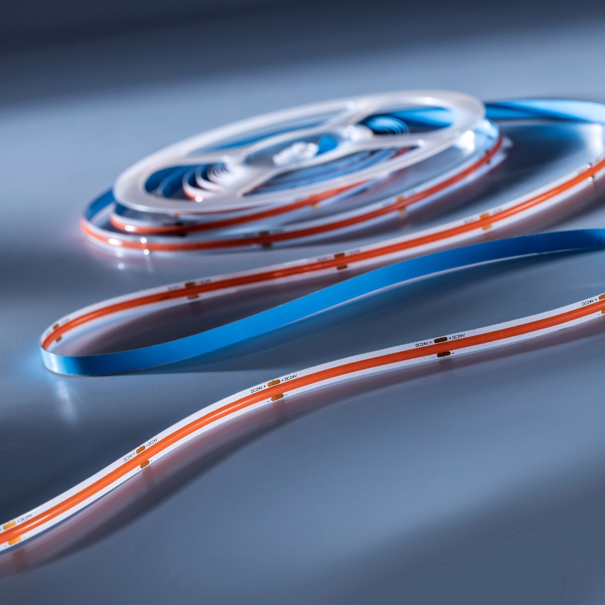 LumiFlex COB LED Strip cu lumină continuă Roșie 626nm 1875lm 24V 5m roll (375lm/m și 11.7W/m)