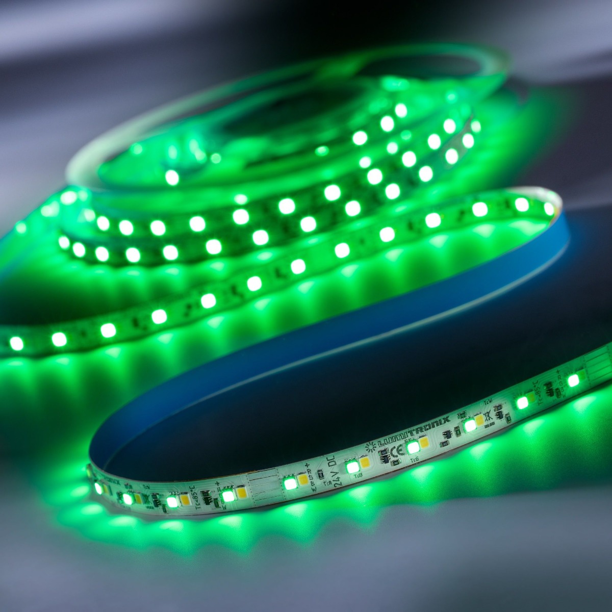 LumiFlex-RGBW-2080 Osram LED Strip RGB-White CRI80 4000K 5580lm 24V 140 LED-uri/m Bobină de 5 m (max 1100lm/m 15.2W/m)