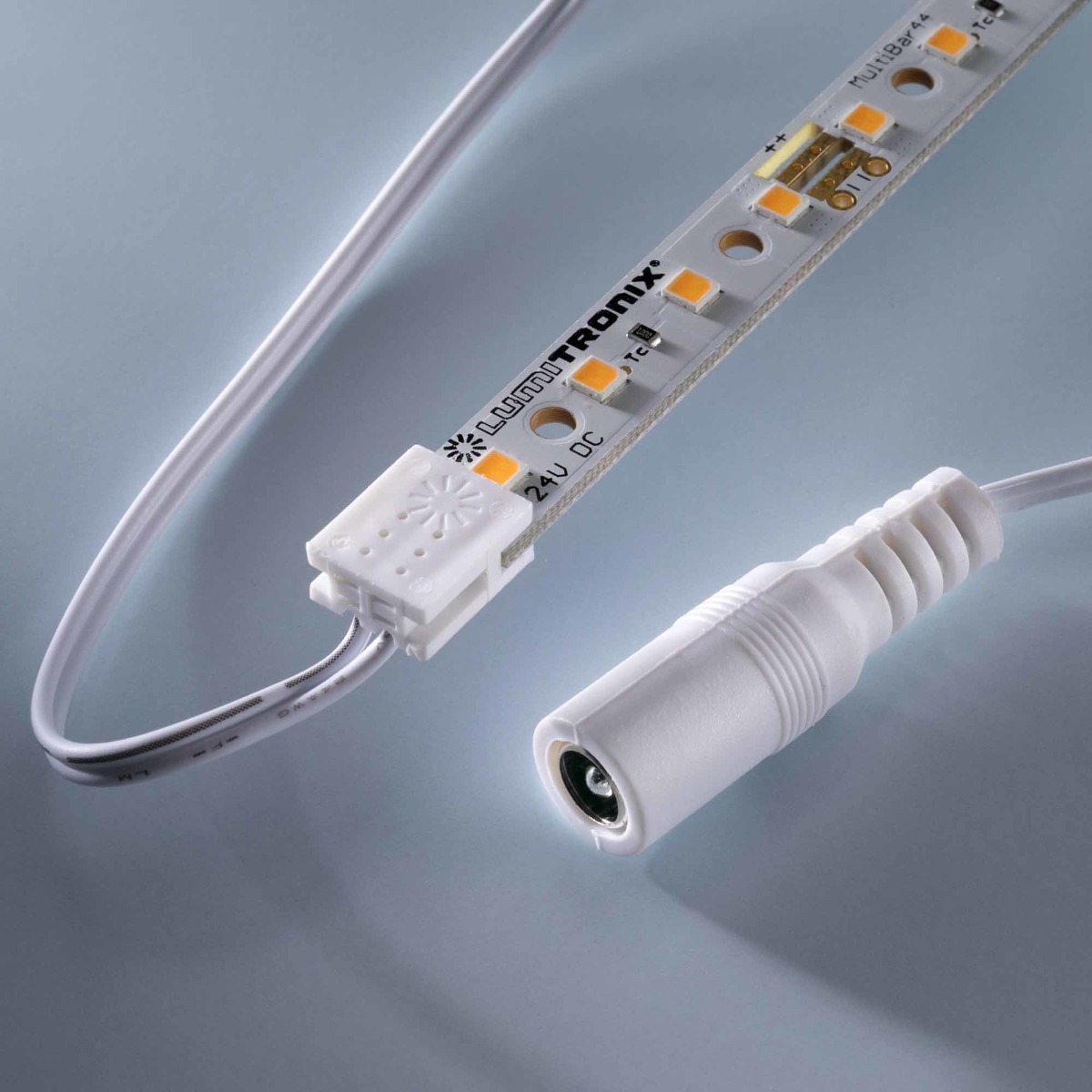 Plug&Play Starter-Set 4 x Multibar3090 Nichia LED Strip alb cald CRI90 3000K 732lm 24V 44 LED-uri 50cm cu driver și cabluri