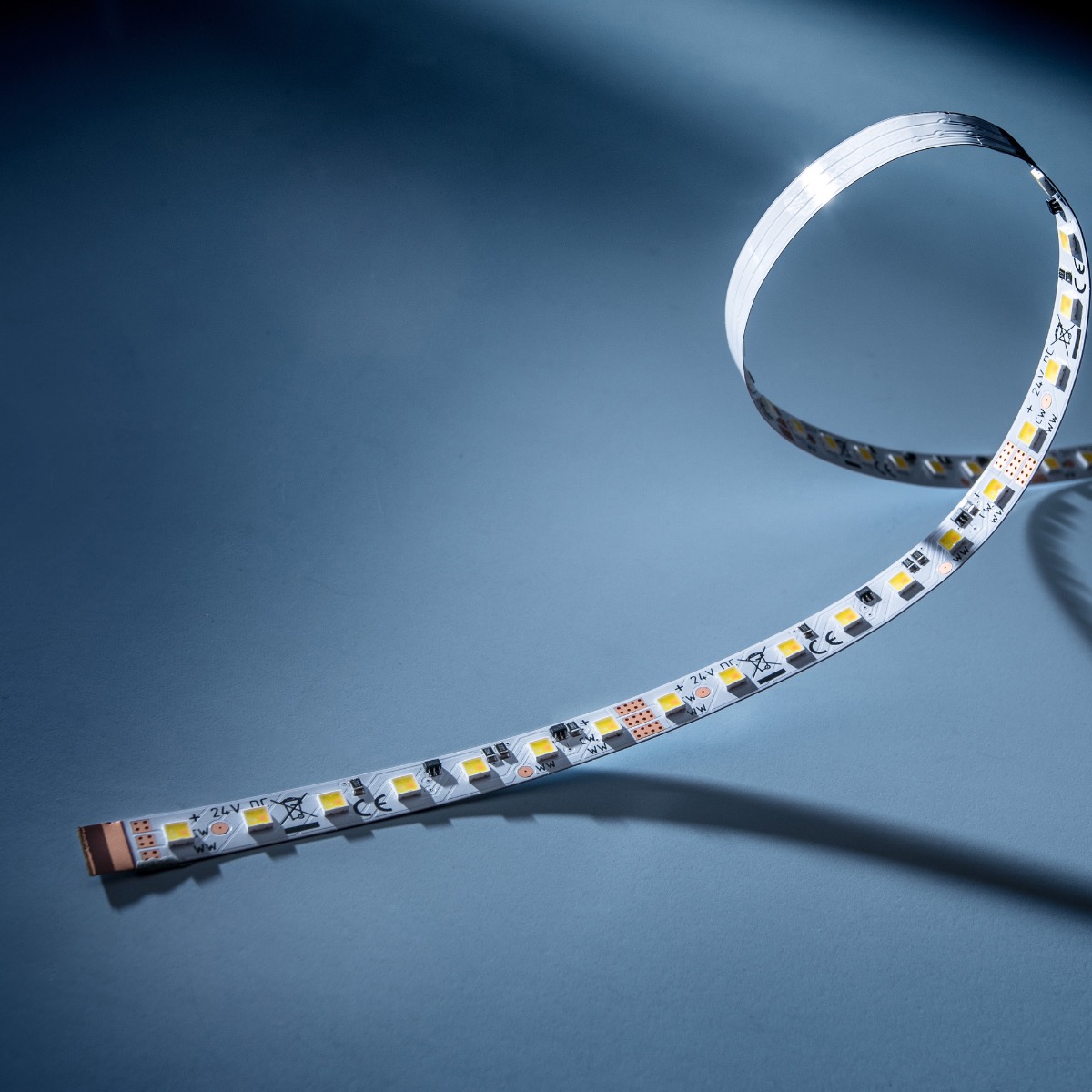 LumiFlexTW-1080 Nichia LED Strip 2 în 1 Tunable alb CRI80 2700-6500K 4850lm 24V 112 LED-uri/m Bobină de 5 m (940+970lm/m și 7,68W/m)